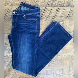 White House Black Market Boot Leg Denim Jean, Size 0 Short